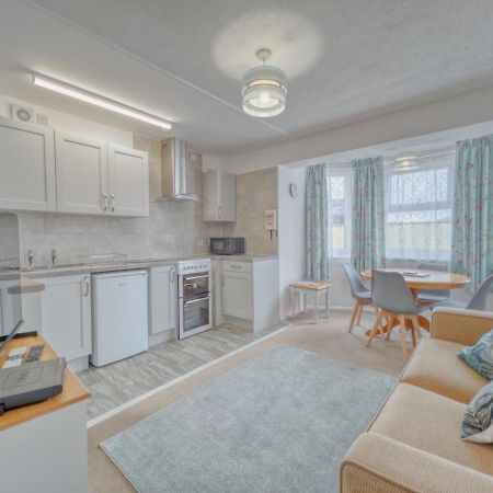 Apartment 7 - 1 Bedroom Sea Front Location - Step Free Access From Rear - Free Parking Paignton Exterior foto